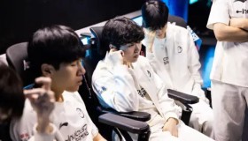 LOL实体卡是中国团队提议；《双城之战》插曲入围金曲奖；Rookie：目标冲击前四；阿狸或出灵魂莲华神话幻想皮肤！